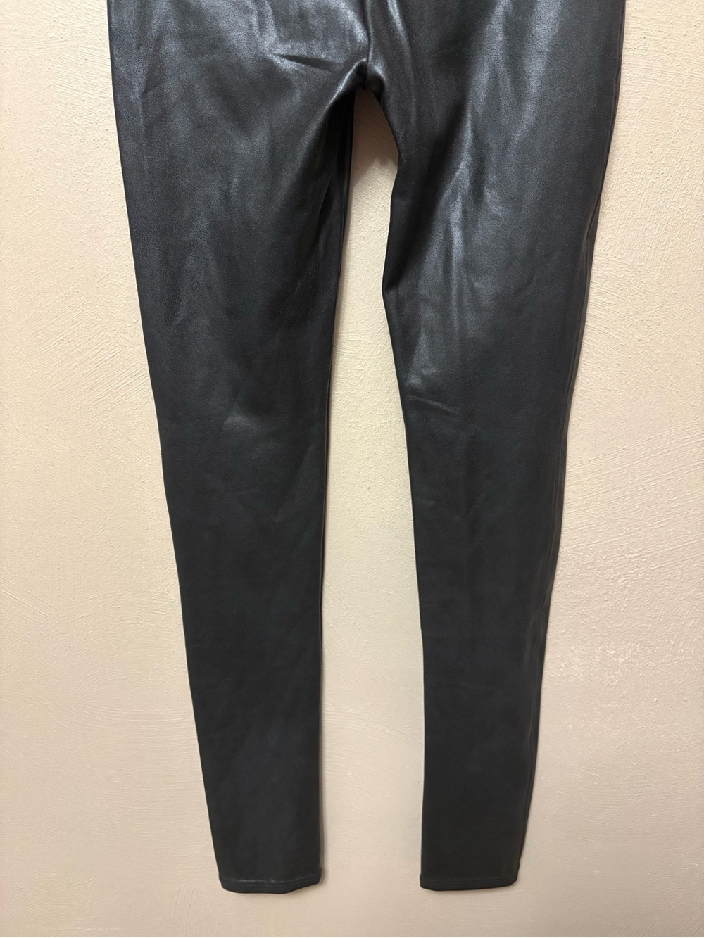 Spanx Faux Leather Leggings in Black Size Small NWT New - Picture 10 of 15